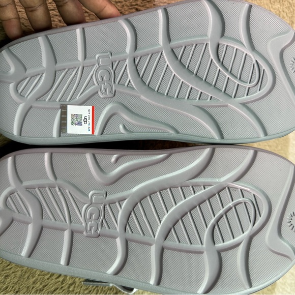 UGG Australia Sandals for Men Grey/White size 10 - Picture 5 of 7